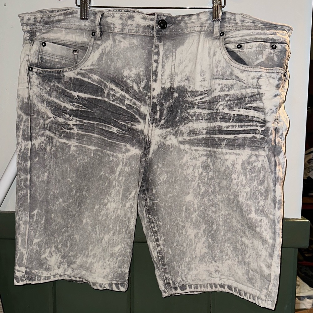 Mens truth substance shorts size 46